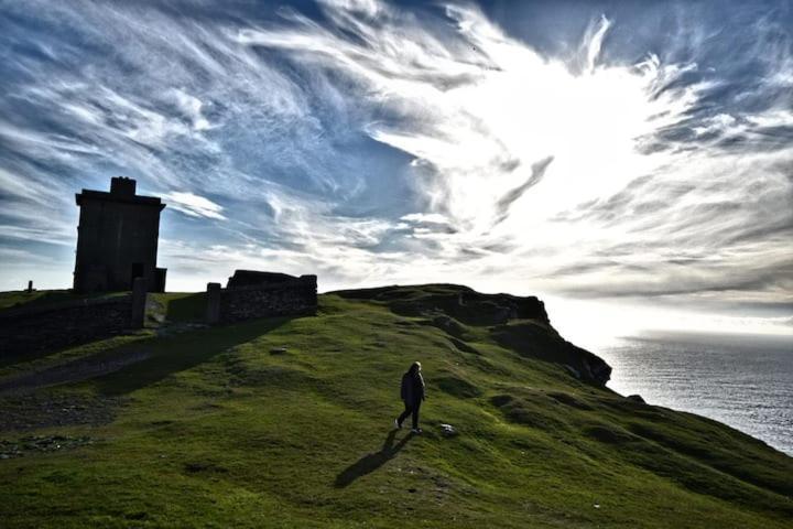 Skellig View Sunset Cliffs View Apartment Portmagee Eksteriør billede